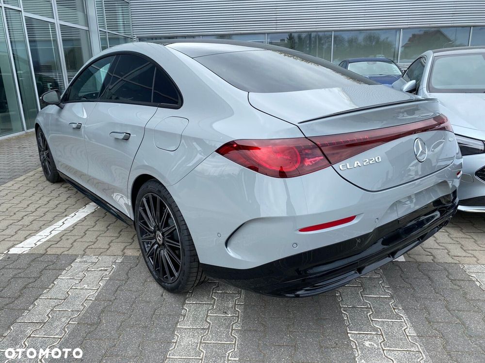 Mercedes-Benz CLA - 2