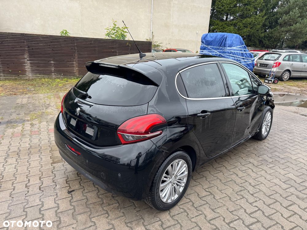 Peugeot 208 1.6 BlueHDi Allure S&S - 8