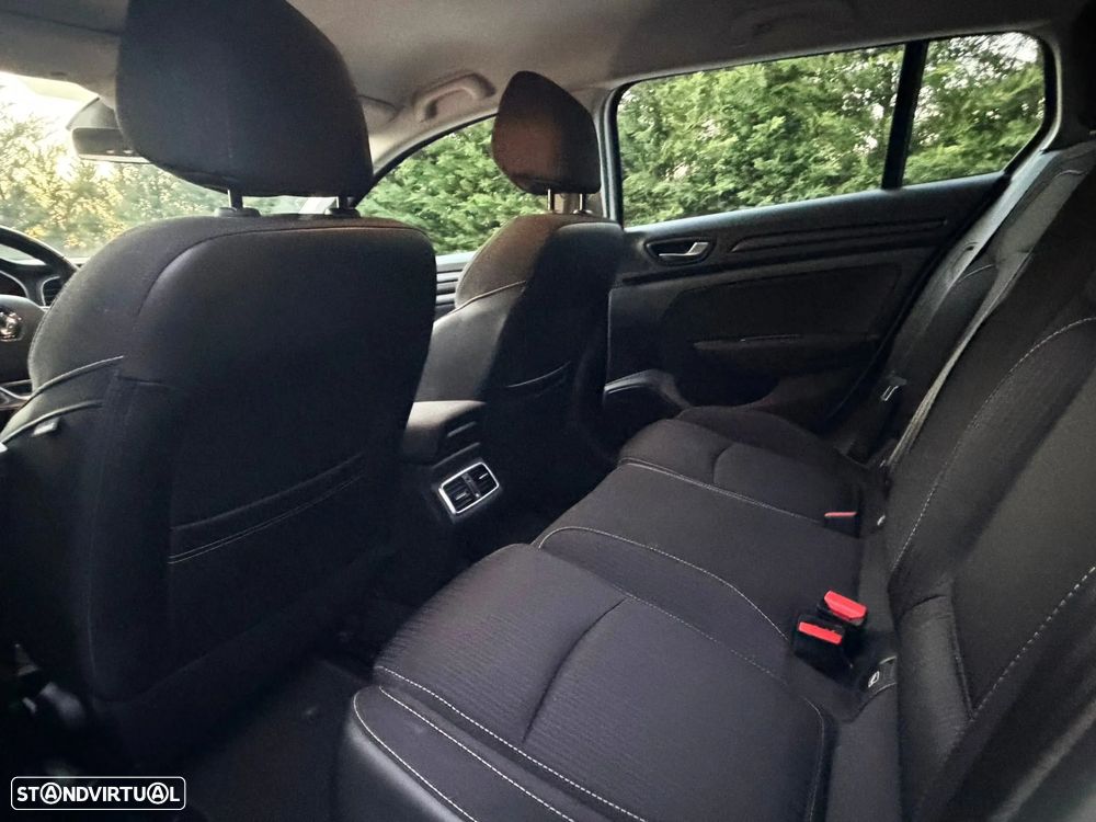 Renault Mégane Sport Tourer ENERGY dCi 110 INTENS - 23