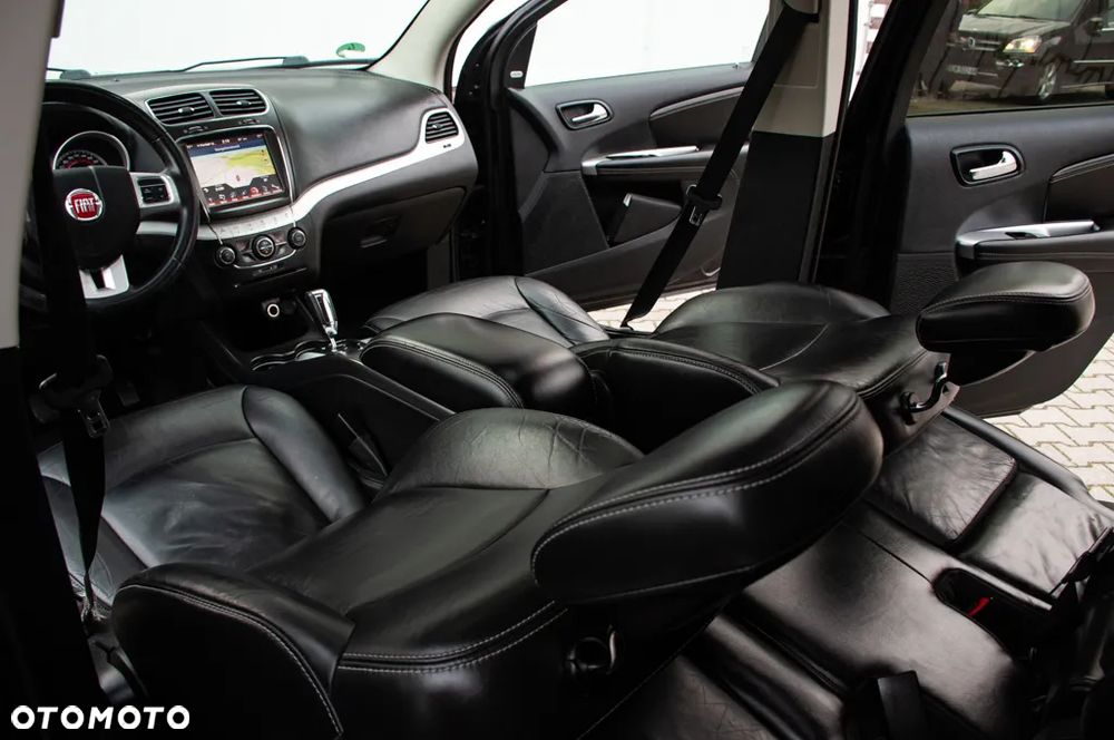 Fiat Freemont 2.0 Multijet 16V DPF Automatik Allrad Black Code - 28