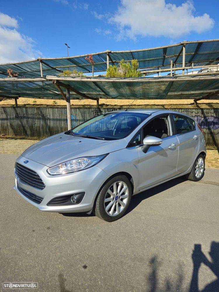 Ford Fiesta - 2