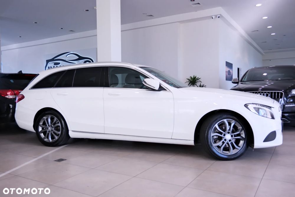 Mercedes-Benz Klasa C 200 7G-TRONIC - 4