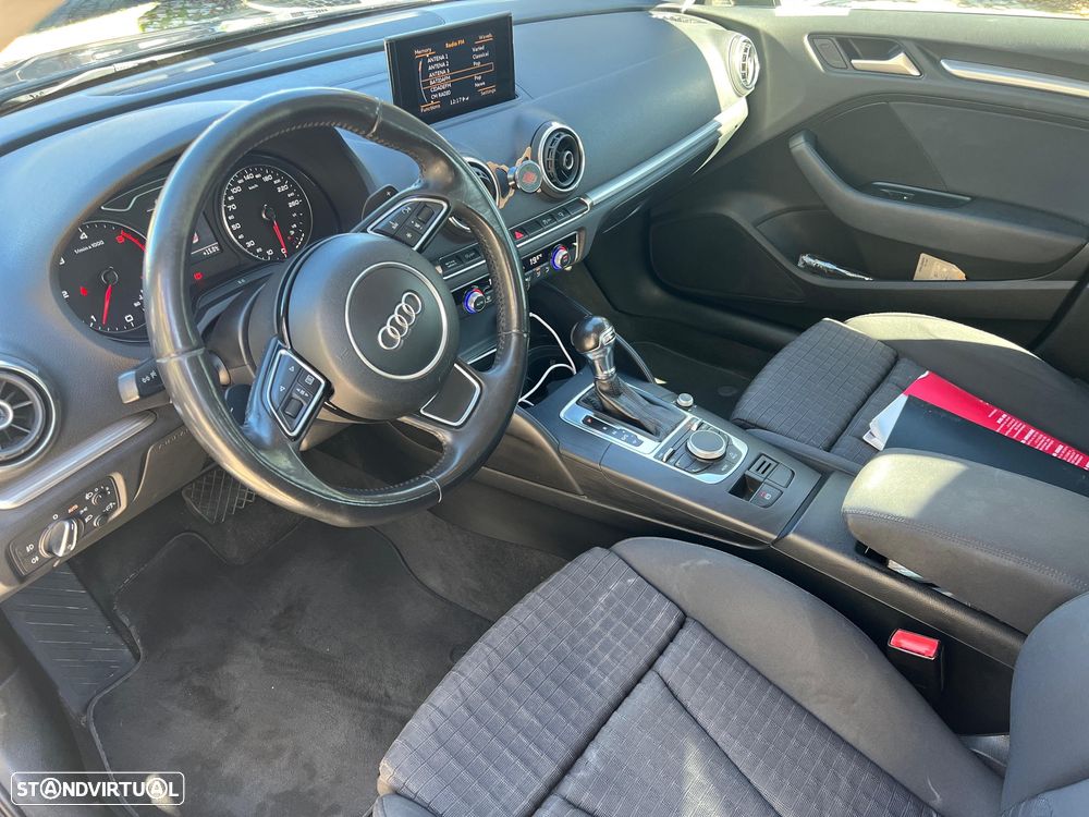 Audi A3 Sportback 2.0 TDI S tronic - 6