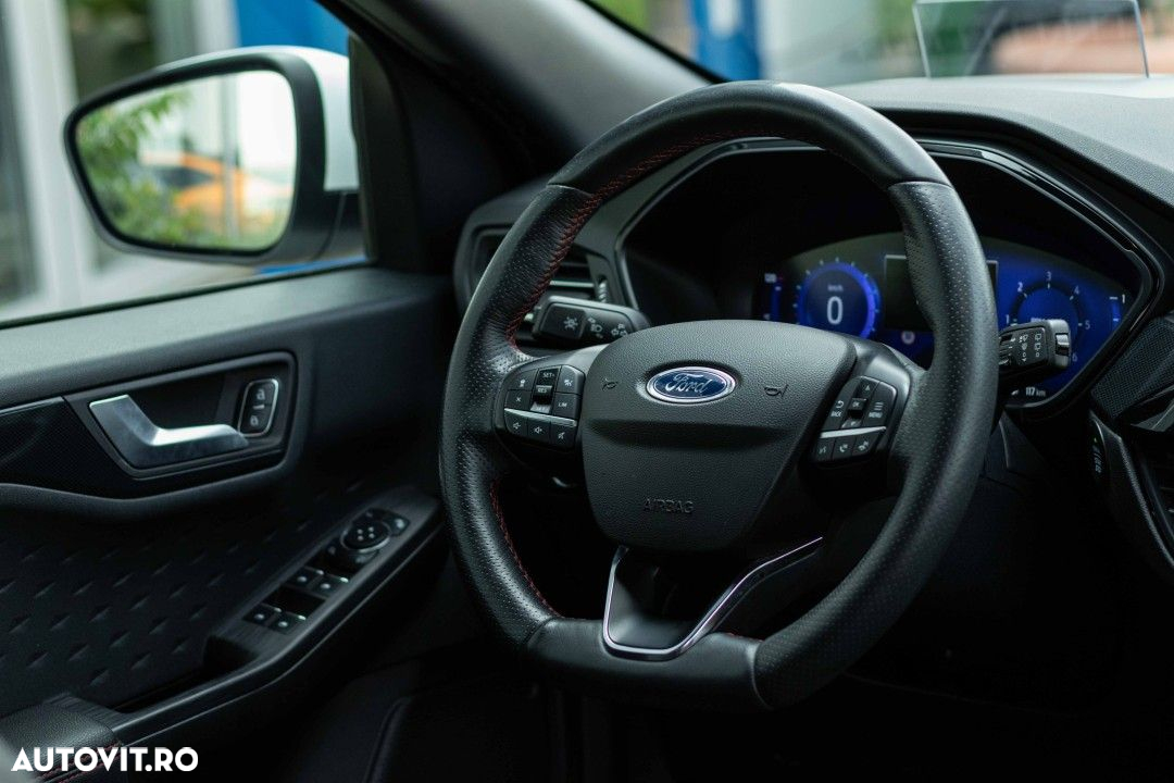 Ford Kuga 2.0 EcoBlue mHEV FWD ST Line X - 28