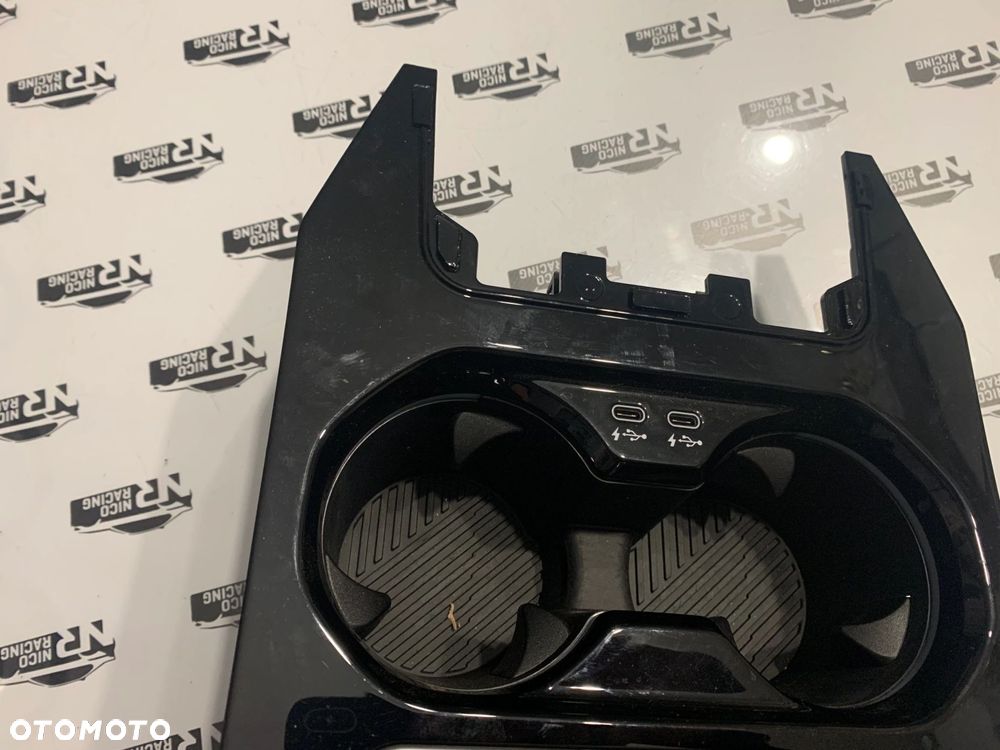 CUPHOLDER SCHOWEK TUNELU ŁADOWARKA INDUKCJA USB TYP C BMW 5 G60 G61 5A34B16 - 4