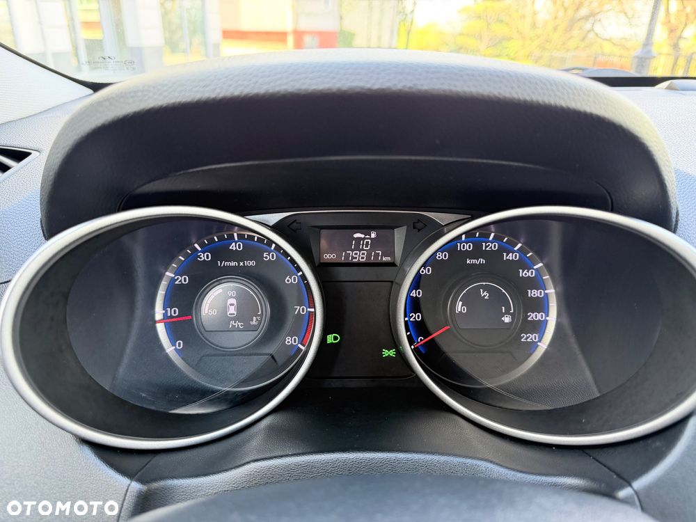 Hyundai ix35 blue 1.6 2WD Finale Silver - 10