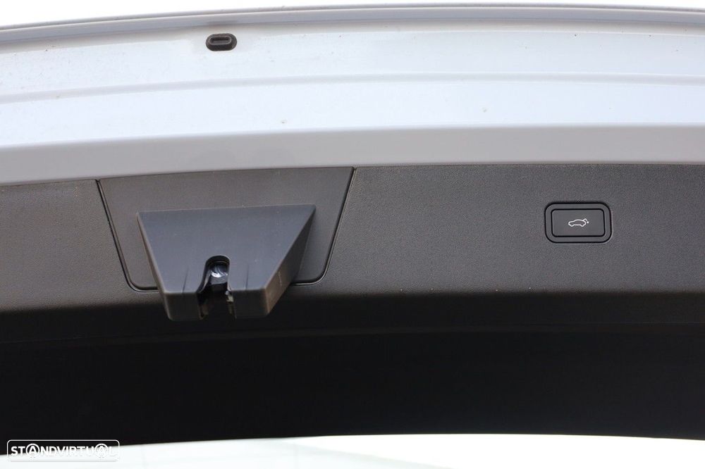 Volvo EX30 51 kWh Single Motor Plus - 6