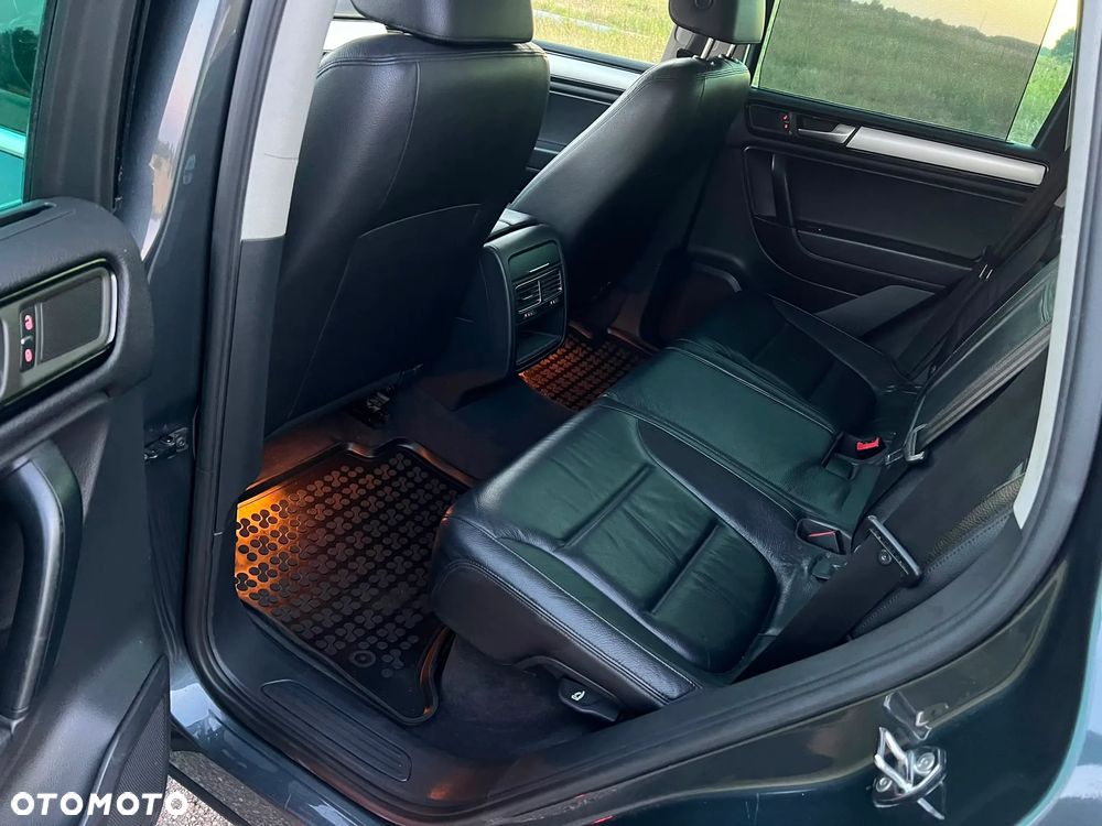Volkswagen Touareg 3.0 V6 TDI BMT - 19