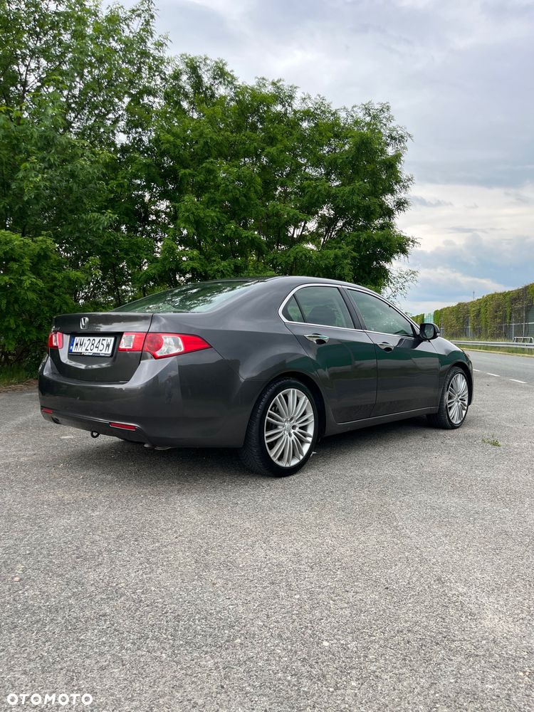 Honda Accord - 4