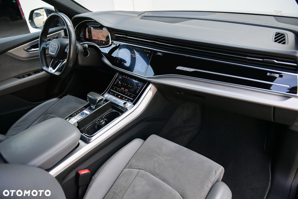 Audi Q8 - 38