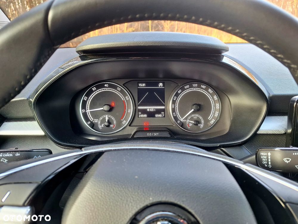 Skoda Fabia 1.0 MPI Active - 21