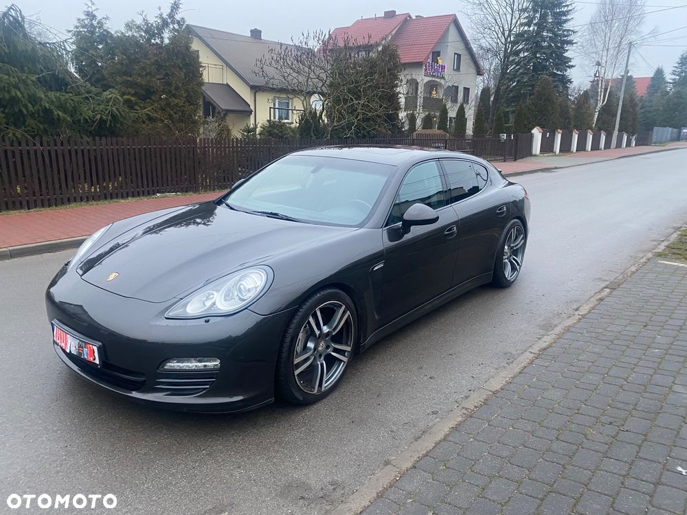 Porsche Panamera 4S - 3