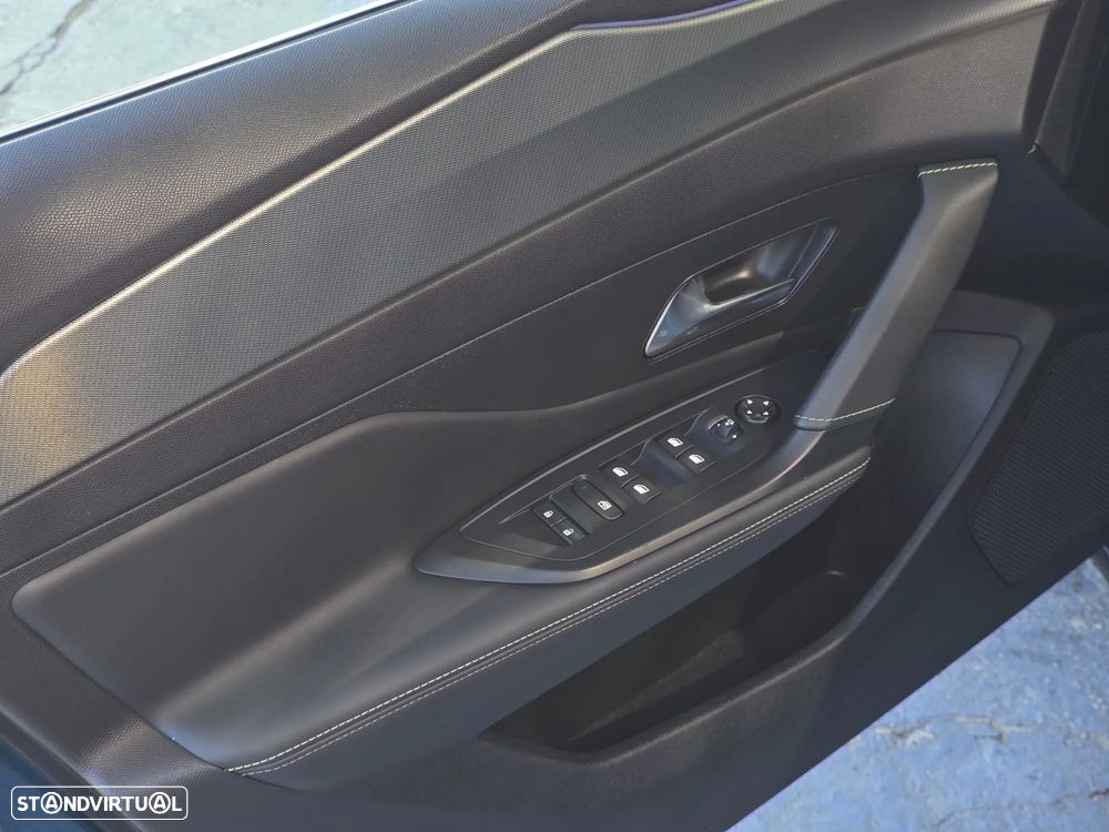 Peugeot 408 225 e-EAT8 GT - 10