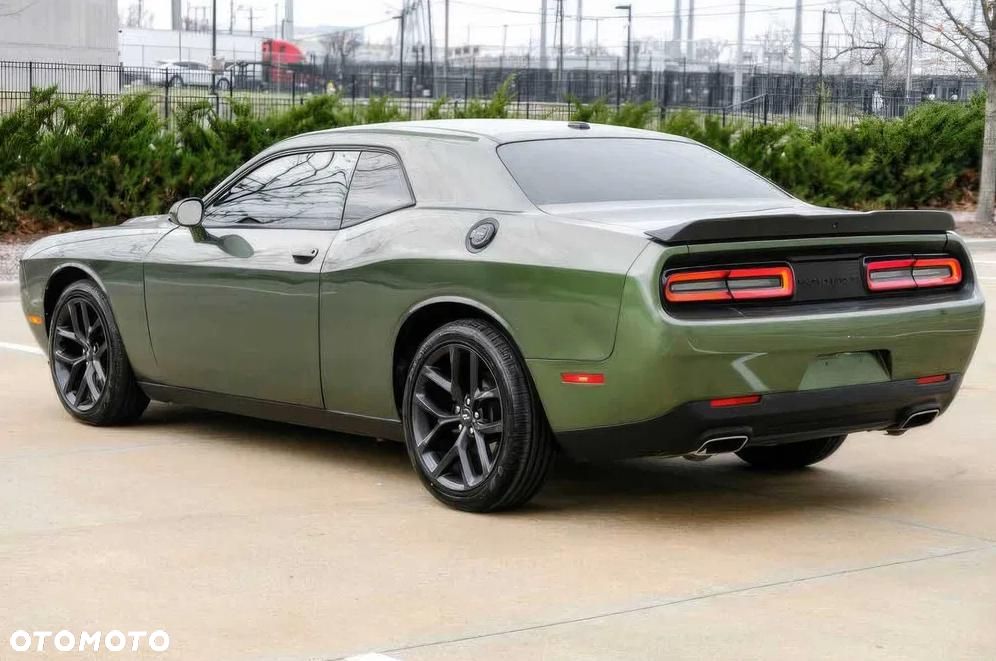 Dodge Challenger 5.7 R/T - 6