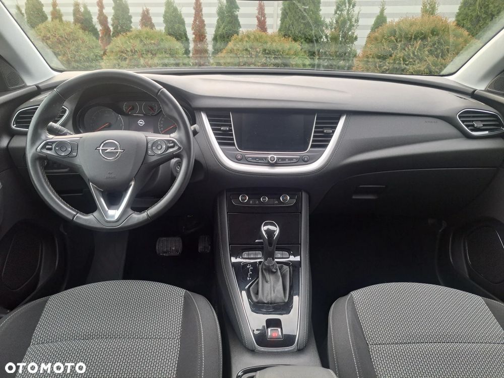 Opel Grandland X - 11