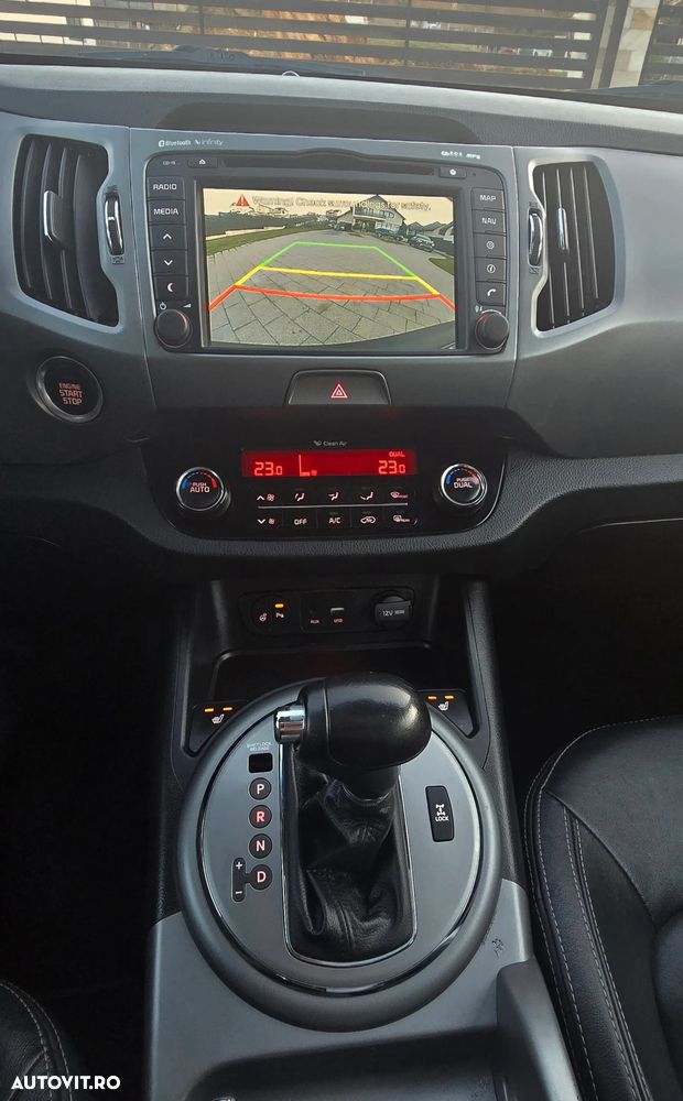 Kia Sportage 2,0 CRDI AWD Aut. Platinum - 6