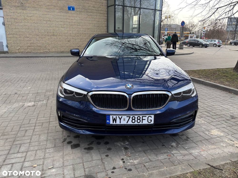 BMW Seria 5 520d xDrive MHEV Sport Line sport - 7