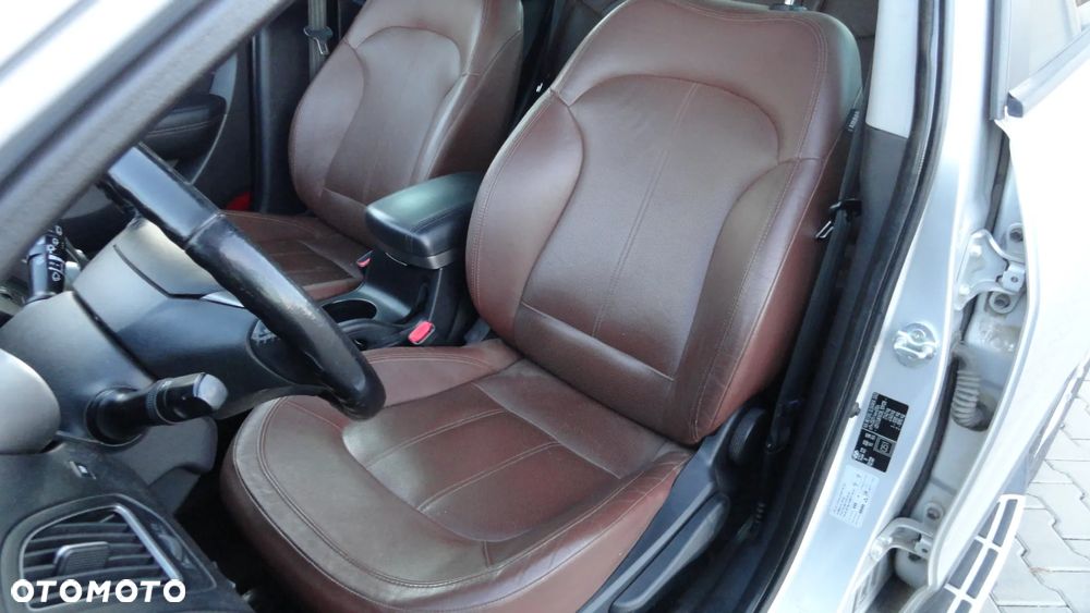 Hyundai ix35 2.0 CRDi 4WD Premium - 10