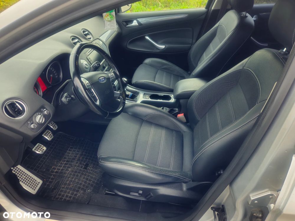Ford Mondeo - 7