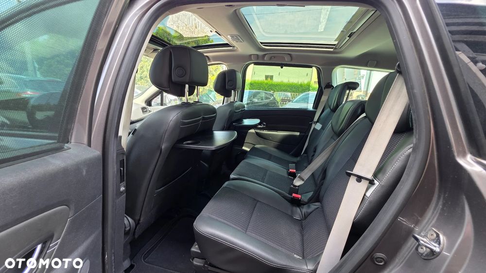 Renault Grand Scenic Gr 1.4 16V TCE Bose Edition - 8