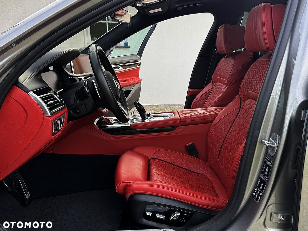 BMW Seria 7 750Ld xDrive sport - 30