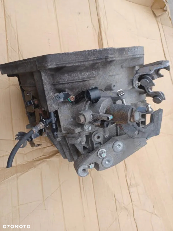 Skrzynia biegów Opel Astra H 1.7 CDTI M32 - 2