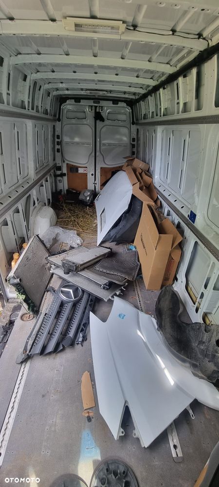 Mercedes-Benz SPRINTER - 14