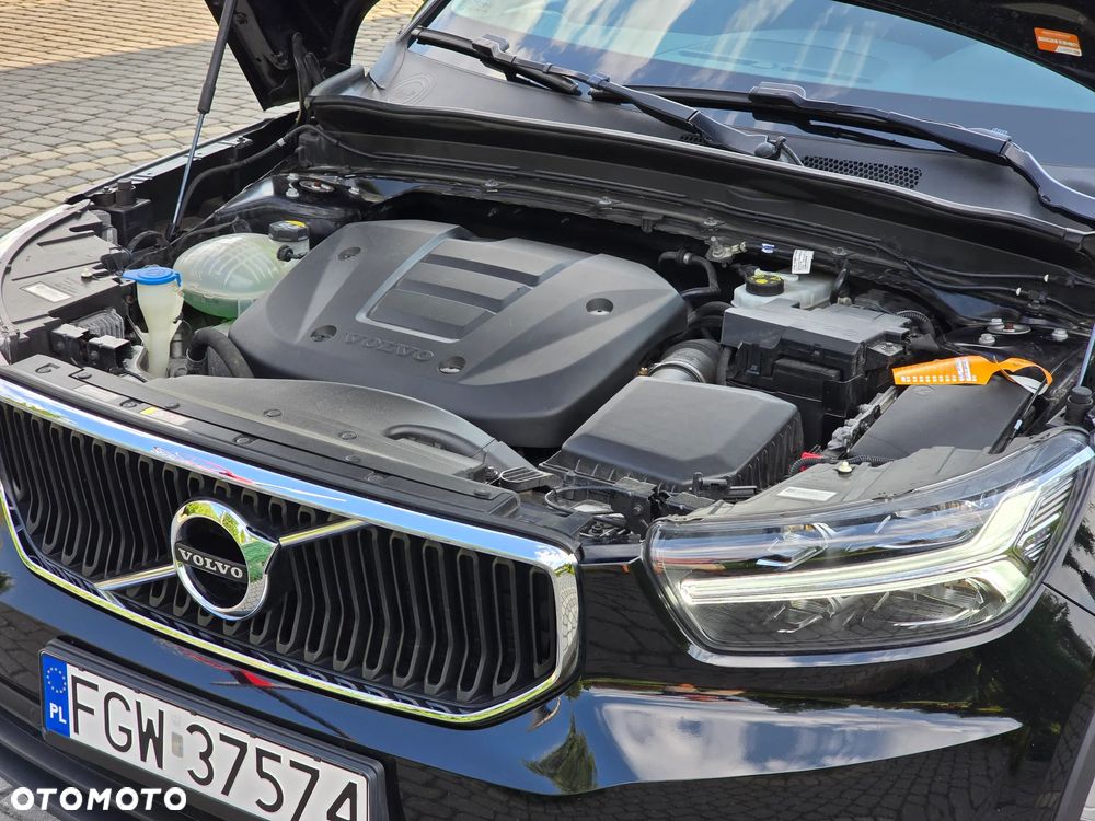 Volvo XC 40 - 32