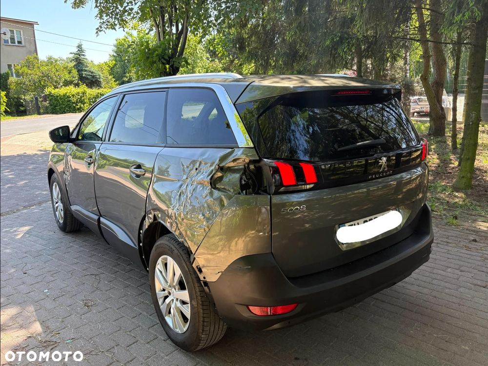 Peugeot 5008 - 7