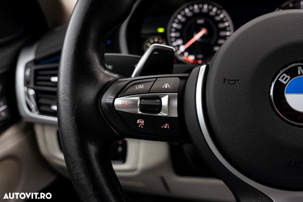 BMW X6 xDrive30d - 33