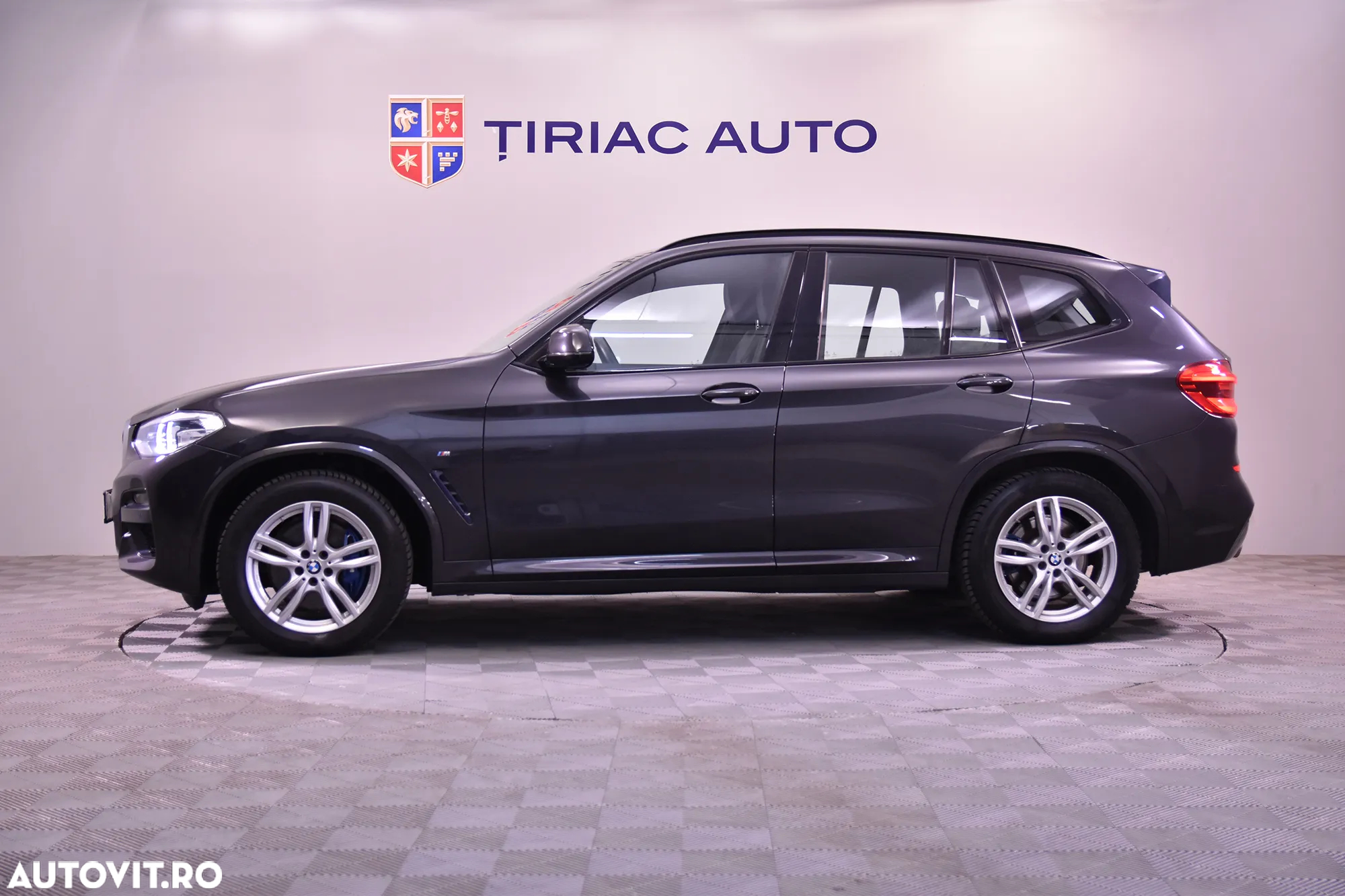 BMW X3 xDrive30i AT - 2