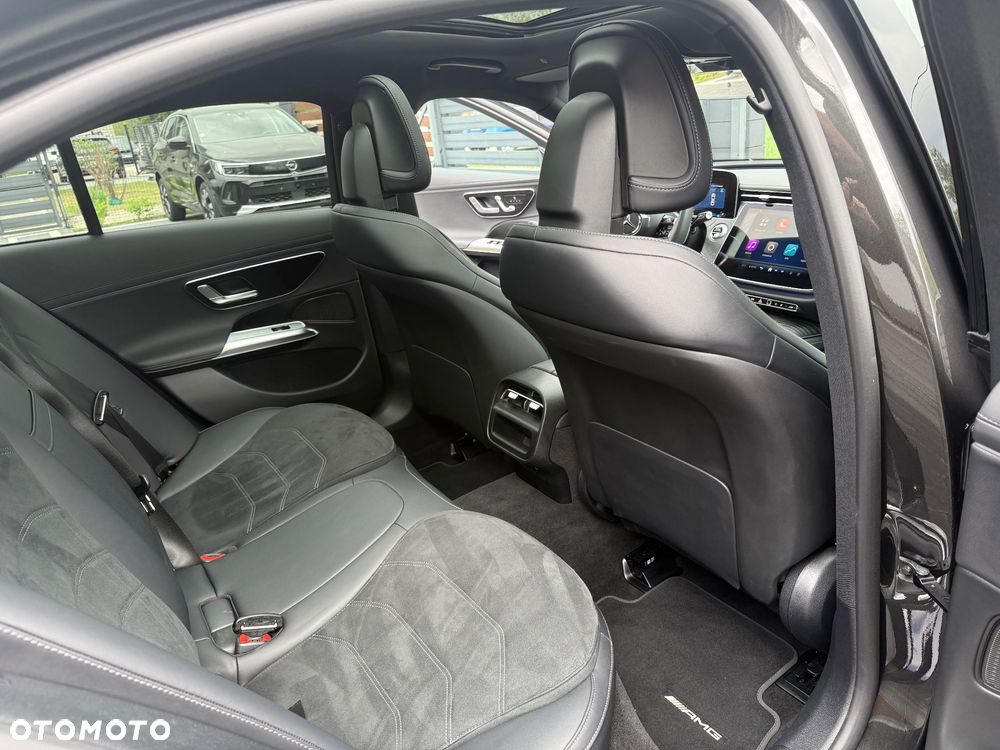Mercedes-Benz Klasa E 220 d 9G-TRONIC Edition AMG Line - 28