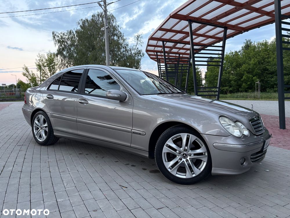 Mercedes-Benz Klasa C 200 CDI Avantgarde - 12