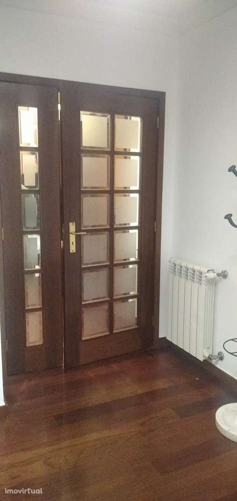 Aluguer T1 Castelo da Maia - comercio e metro à porta - Grande imagem: 5/6