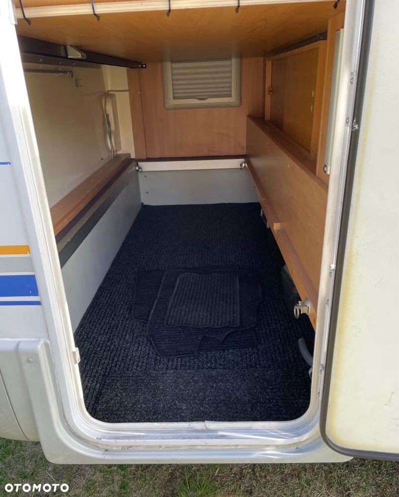 Burstner i640 Elegance - 12