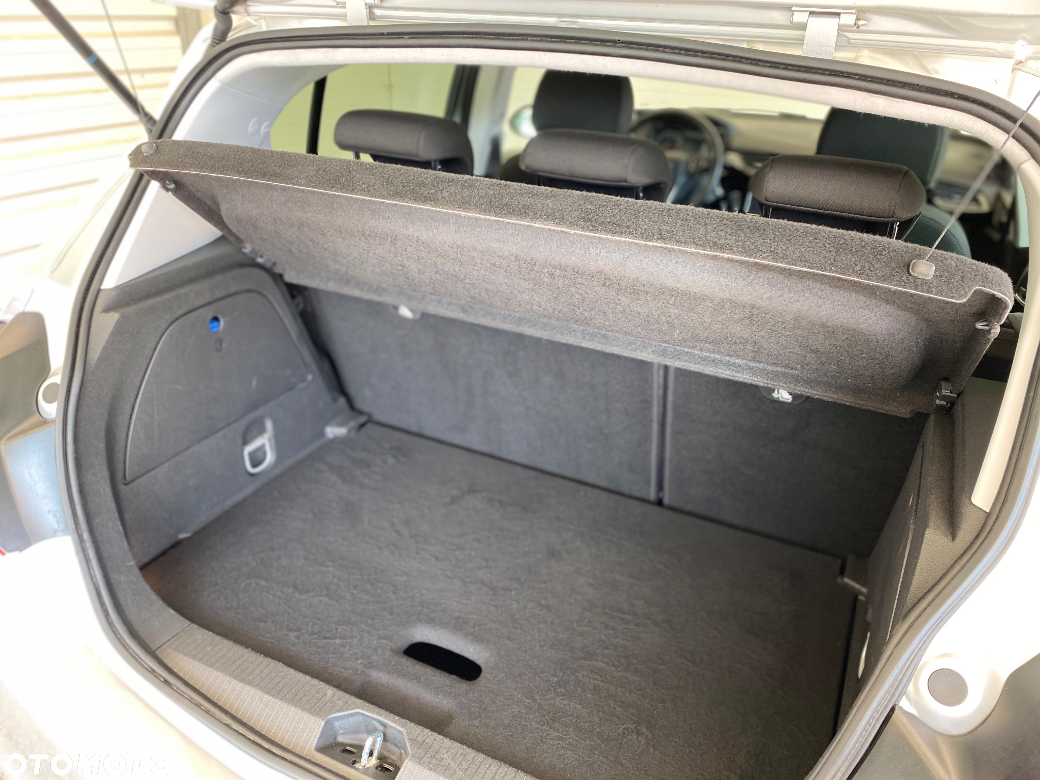 Opel Corsa 1.4 T Cosmo S&S - 6