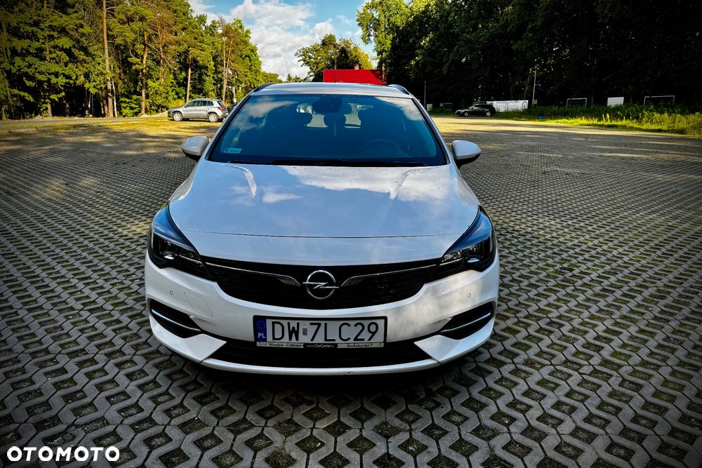 Opel Astra 1.2 T Ultimate S&S - 2