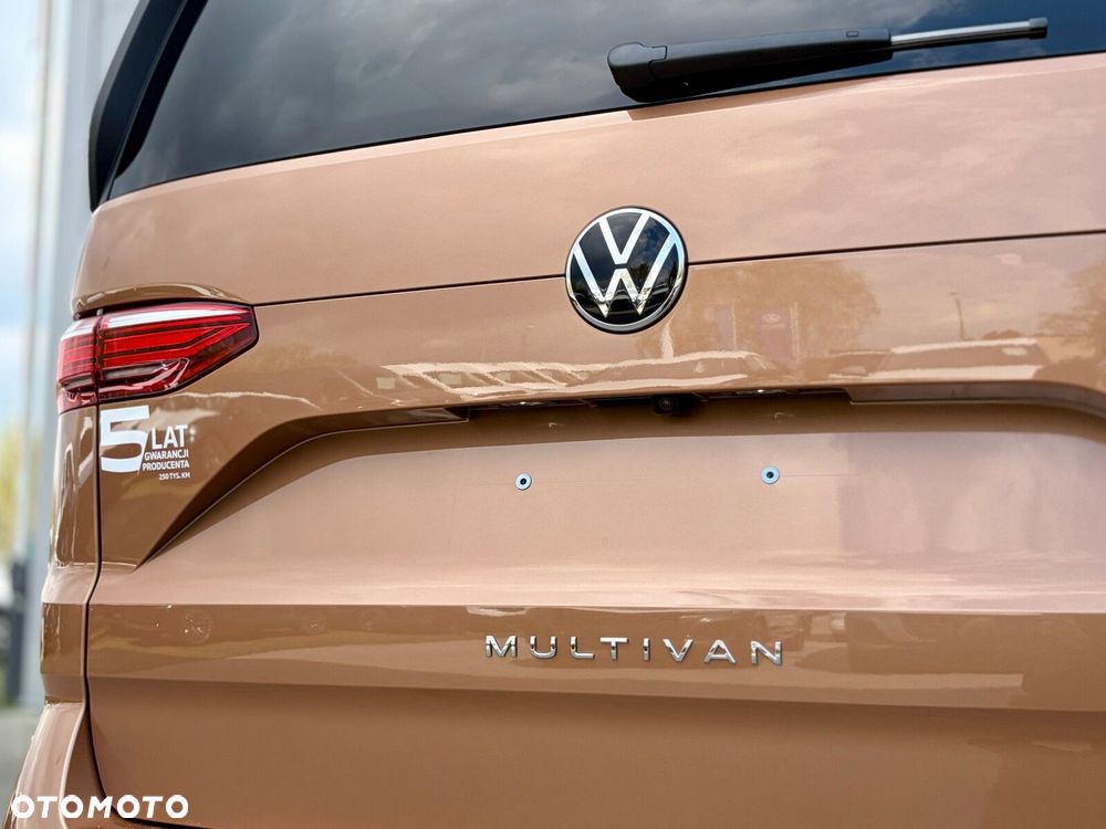 Volkswagen Multivan - 17