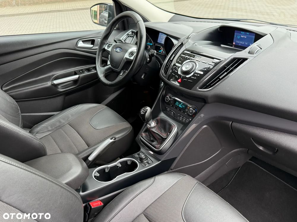 Ford Kuga 2.0 TDCi 4x4 Titanium - 33