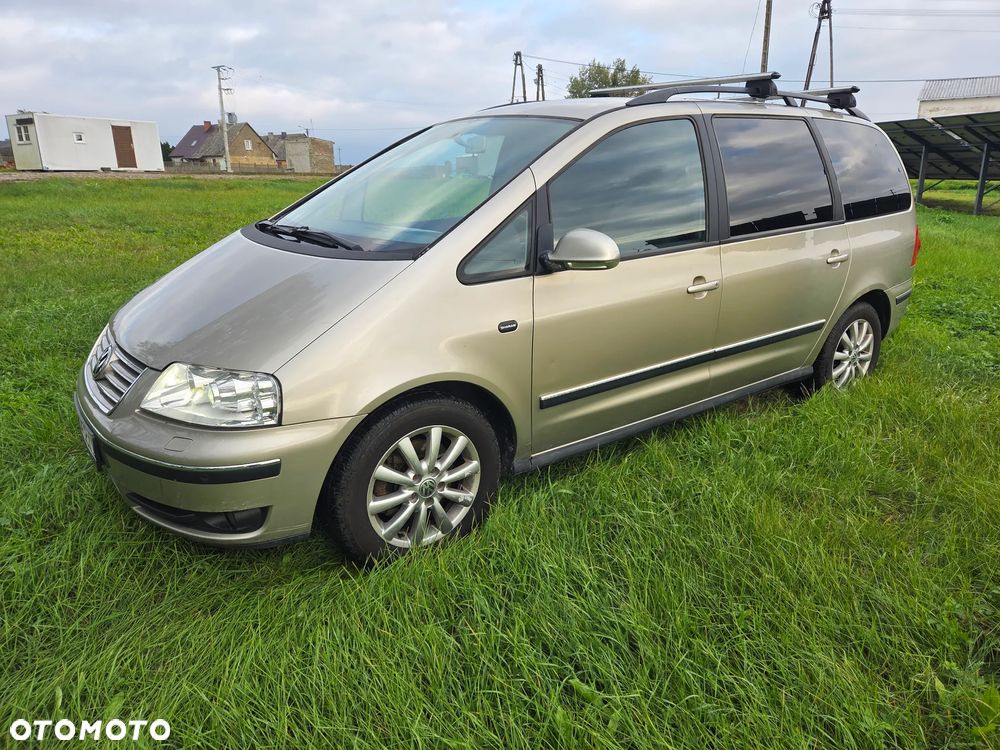 Volkswagen Sharan - 1