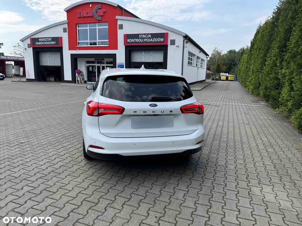 Ford Focus - 13