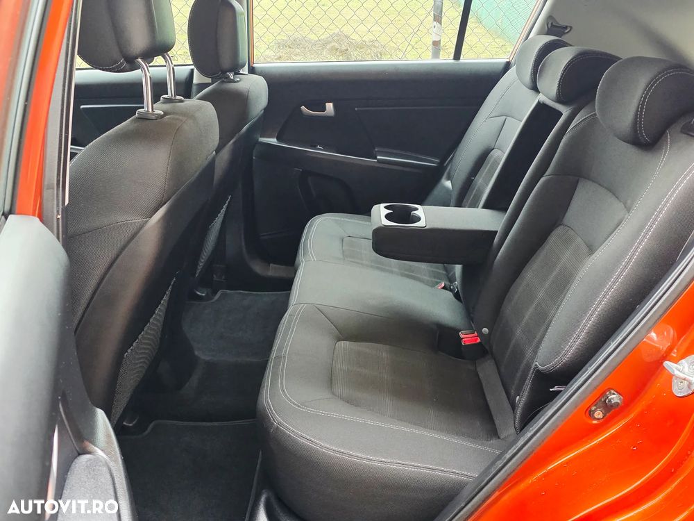 Kia Sportage 1.7 CRDI 2WD Spirit - 11