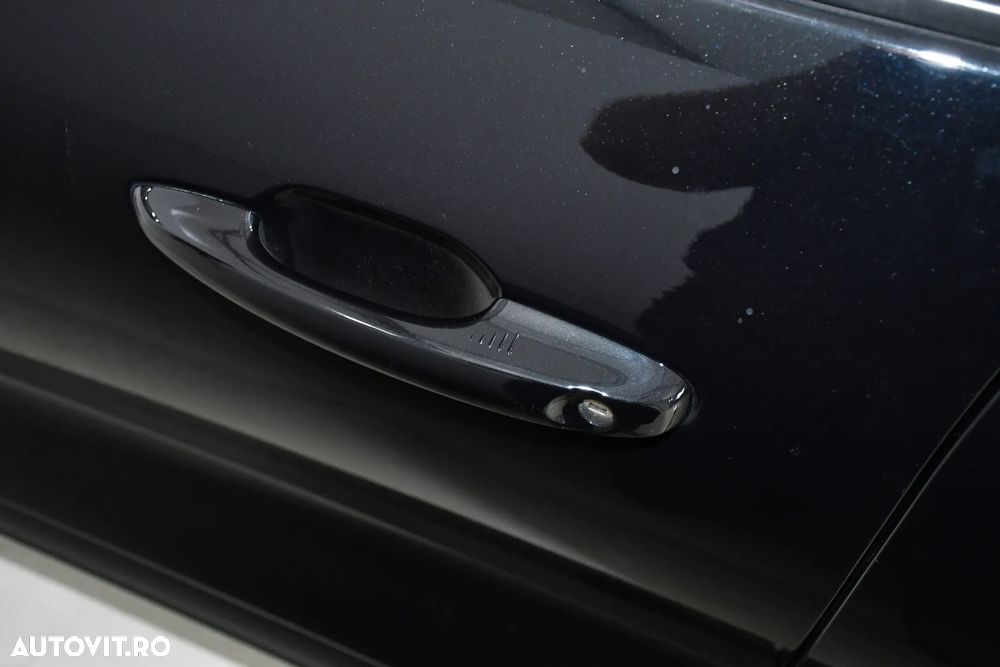 Ford Kuga 2.5 Duratec FHEV TITANIUM - 22