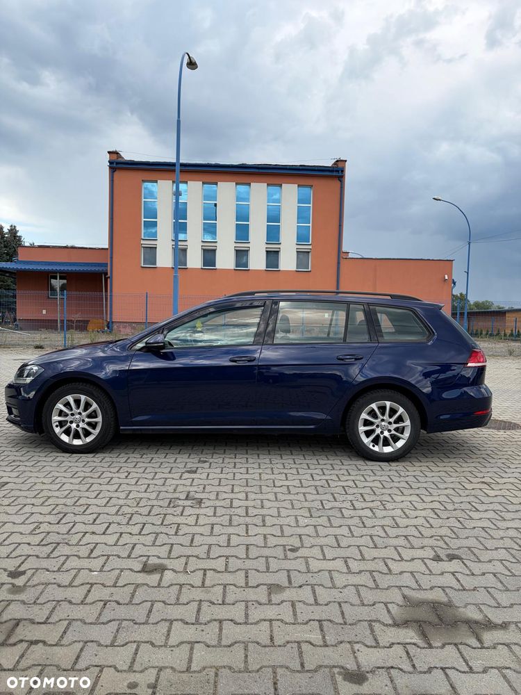 Volkswagen Golf - 3