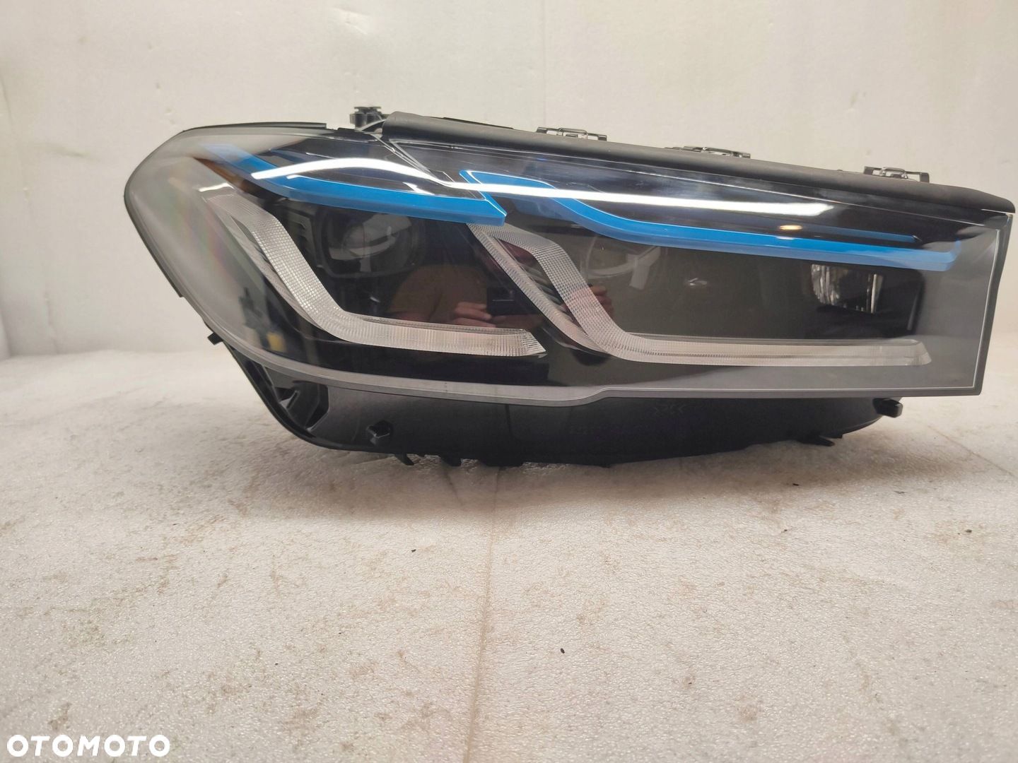 BMW 5 G30 M5 LASER Przód strona prawa 5A388F2 - 1