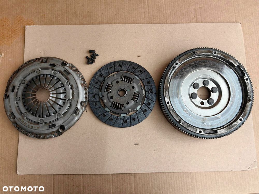 Sprzęgło kompletne sztywne VW AUDI SEAT SKODA 1.4 TFSI 122KM 03C141025G - 13