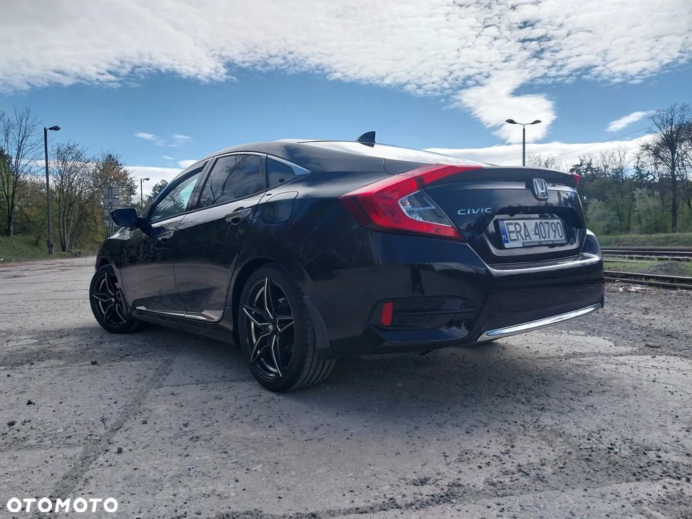 Honda Civic 1.5 T Elegance CVT - 17