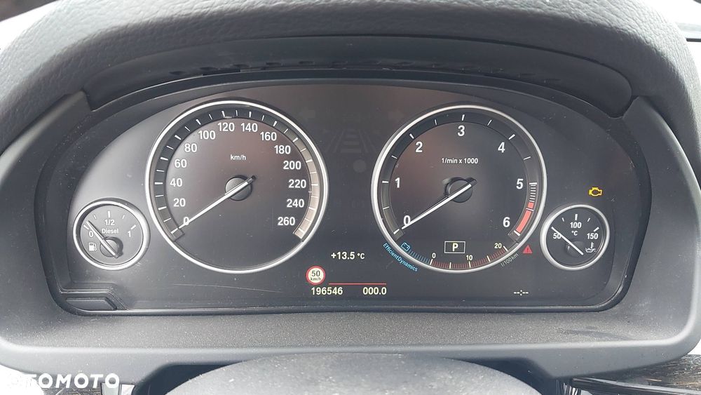 BMW X5 xDrive25d Sport-Aut - 4