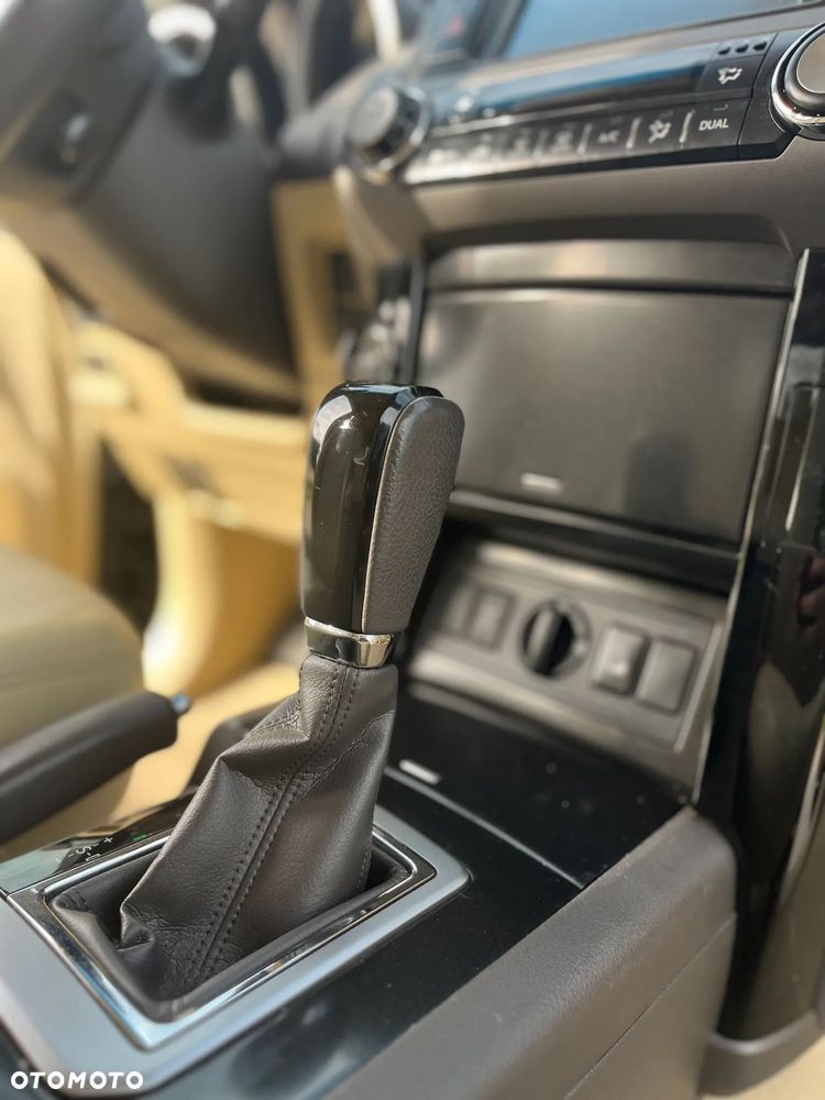 Toyota Land Cruiser LC 2.8 D-4D Prado - 23