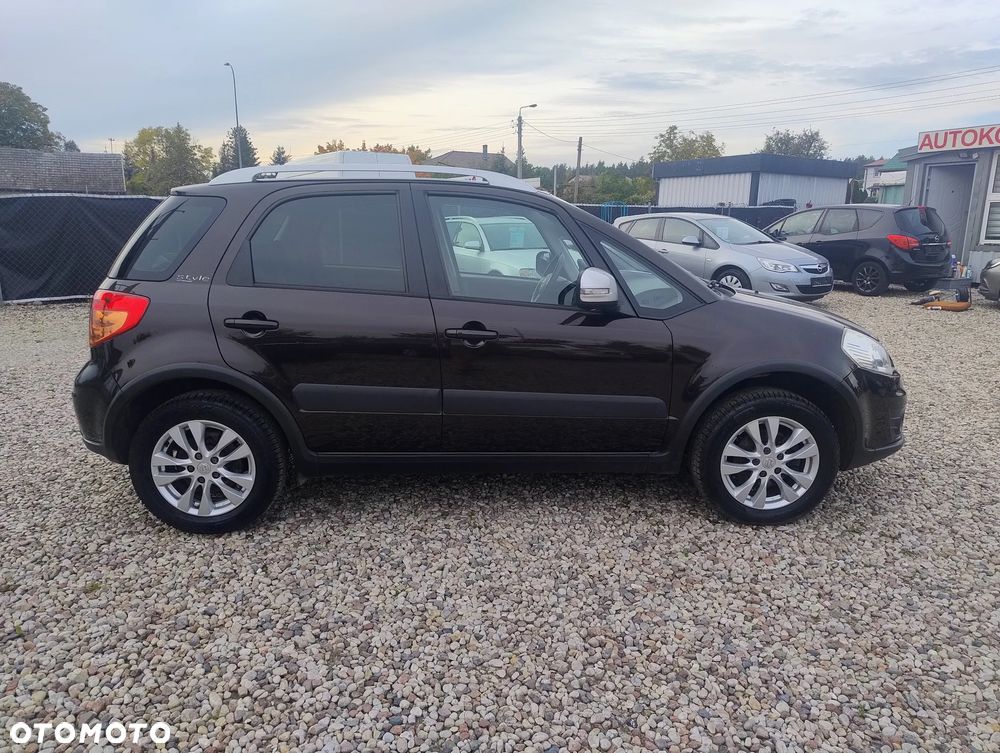 Suzuki SX4 - 8